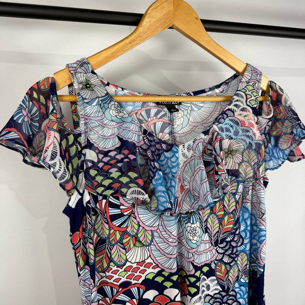 Roz & Ali Multi Color Cold Shoulder Dress Size Small